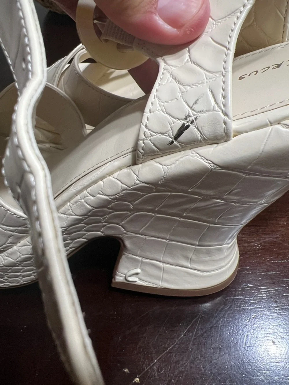 Sam Edelman - Picture 3 of 5